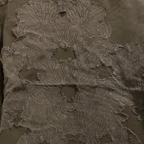 WILFRED Aritzia Black Blouse - Size XXS - Picture 2 of 4